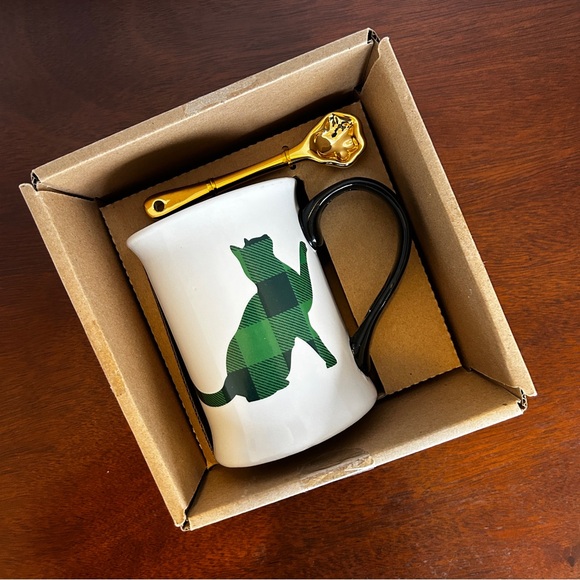 Ashland Kitty Cat Plaid Green And White Coffee Mug With Golden Paw Spoon - Picture 2 of 7